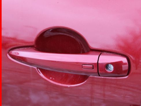 Certified 2022 Nissan Sentra SR image 14