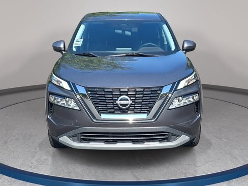 Used 2022 Nissan Rogue SV FWD image 2