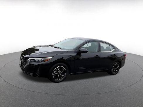 Used 2025 Nissan Sentra SV FWD image 8