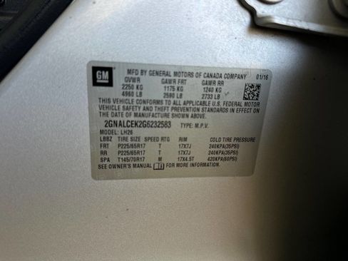 Used 2016 Chevrolet Equinox LT w/ Convenience Package image 39