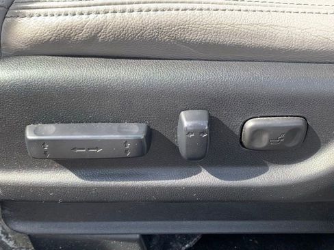 Used 2016 Honda CR-V Touring image 8