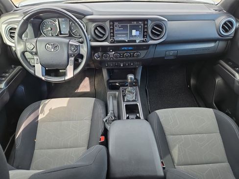 Used 2023 Toyota Tacoma TRD Off-Road image 17