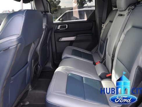 Used 2023 Ford Bronco Outer Banks AWD/4WD image 12