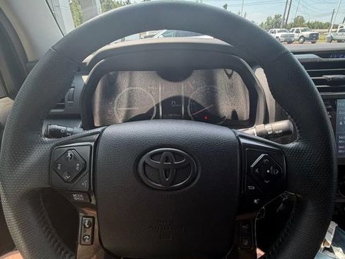 Used 2020 Toyota 4Runner TRD Off-Road Premium w/ TRD Performance Package AWD/4WD image 8