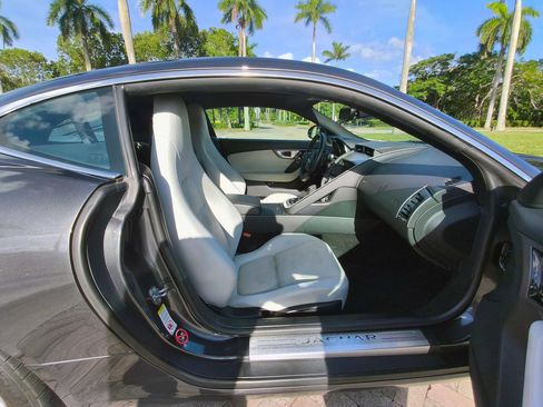 Used 2016 Jaguar F-TYPE Coupe RWD image 29