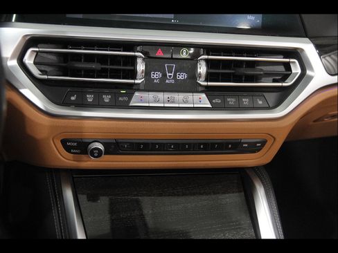 Used 2023 BMW 430i xDrive Convertible w/ M Sport Package AWD/4WD image 15