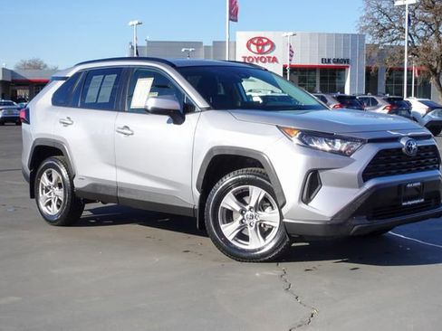 Certified 2022 Toyota RAV4 LE image 6