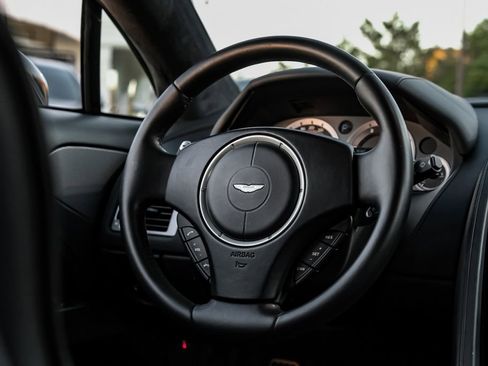 Used 2016 Aston Martin Rapide S image 15