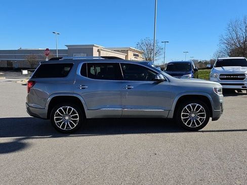 Used 2023 GMC Acadia Denali image 11