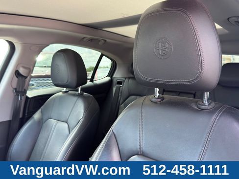 Used 2018 Alfa Romeo Stelvio Ti AWD/4WD image 12