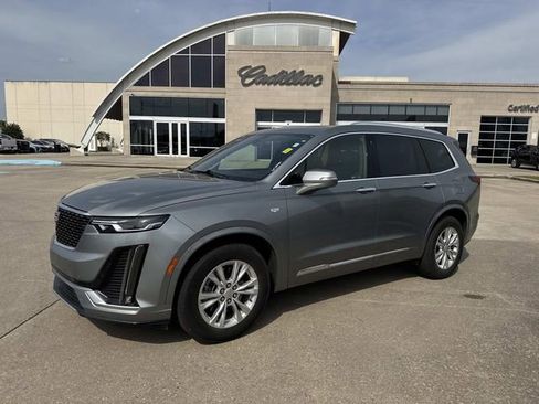 Used 2023 Cadillac XT6 Luxury image 1