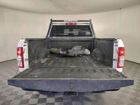 Used 2024 RAM 2500 Tradesman w/ Chrome Appearance Group AWD/4WD image 7