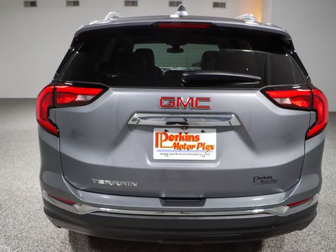 Used 2020 GMC Terrain SLT w/ Preferred Package image 8