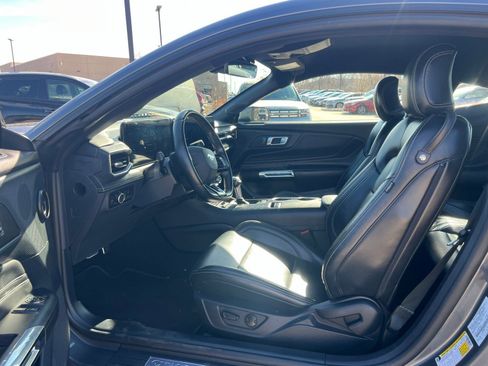 Used 2024 Ford Mustang Premium image 16