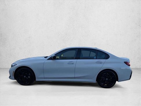 Used 2025 BMW 330i Sedan w/ M Sport Package RWD image 8