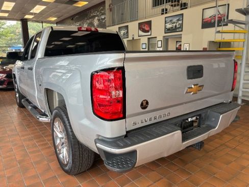 Used 2018 Chevrolet Silverado 1500 Custom w/ Custom Value Package RWD image 7