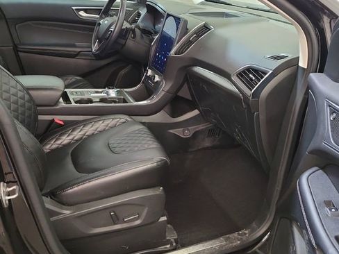 Used 2023 Ford Edge Titanium w/ Equipment Group 301A image 10