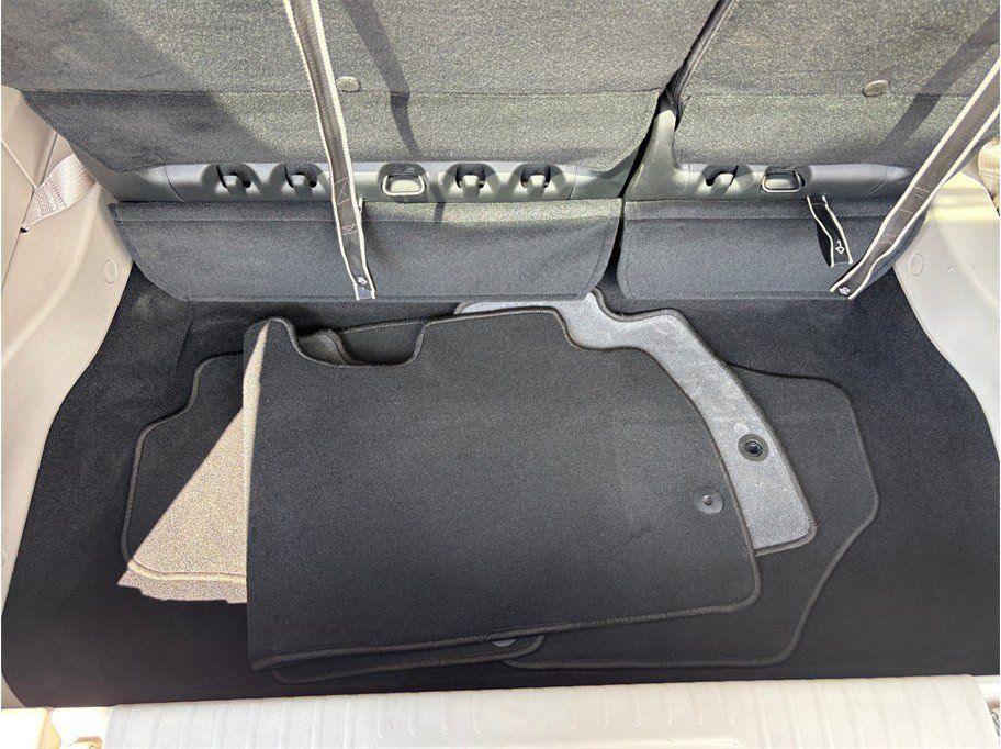 Used 2024 Chrysler Pacifica Limited FWD image 50