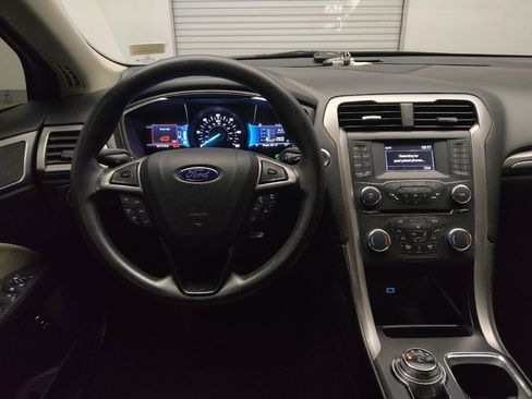 Used 2018 Ford Fusion S image 22