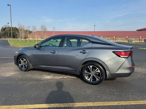 Used 2022 Nissan Sentra SV w/ Trunk Package image 3