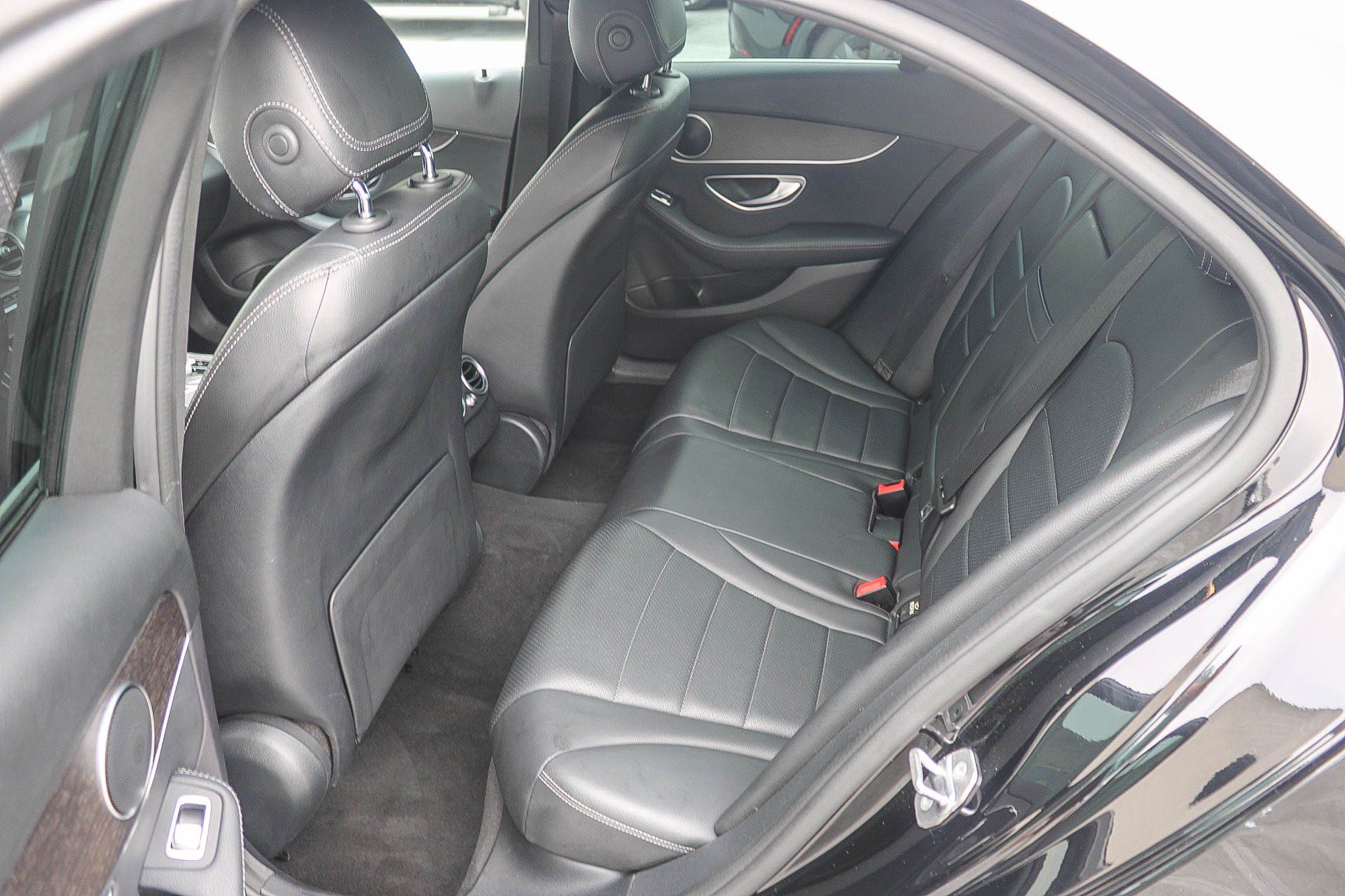 Used 2019 Mercedes-Benz C 300 Sedan image 19