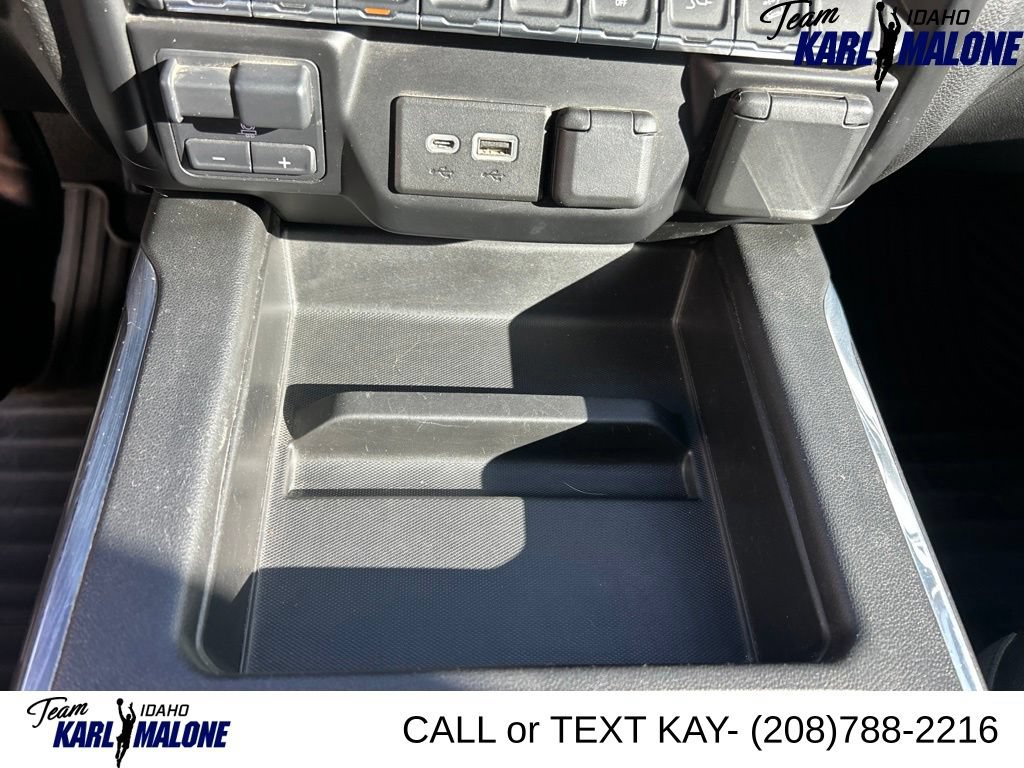 Used 2020 Chevrolet Silverado 3500 LTZ w/ LTZ Plus Package AWD/4WD image 36