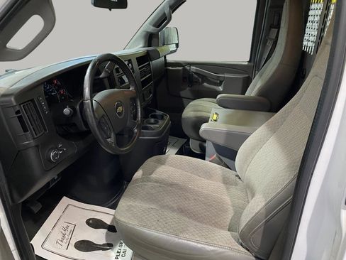 Used 2020 Chevrolet Express 2500 w/ Driver Convenience Package RWD image 9