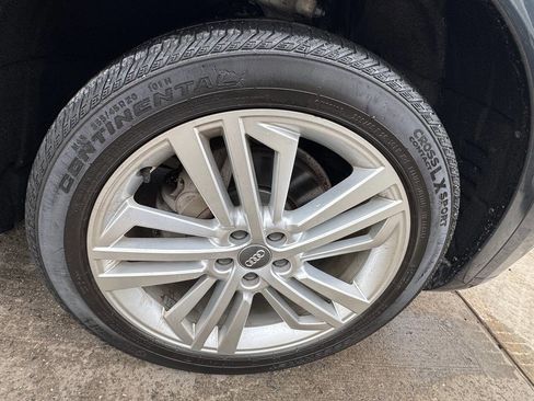 Used 2018 Audi Q5 2.0T Premium Plus w/ Premium Plus Package image 29