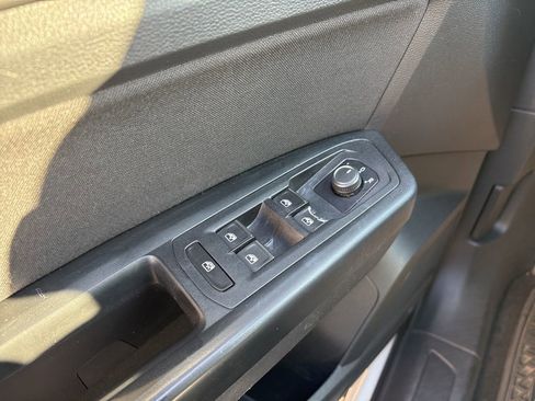 Used 2018 Volkswagen Atlas S image 10