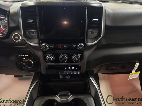 New 2026 RAM 1500 Express AWD/4WD image 15