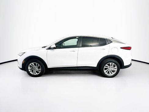 Used 2025 Buick Envista Preferred image 4