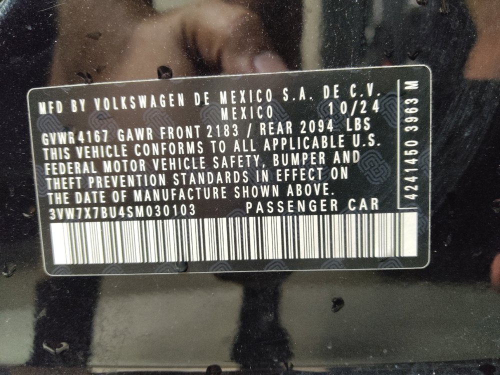 Used 2025 Volkswagen Jetta SE FWD image 33