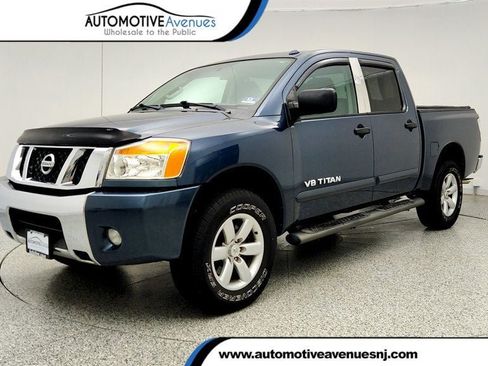 Used 2014 Nissan Titan SV w/ SV Value Truck Package AWD/4WD image 1