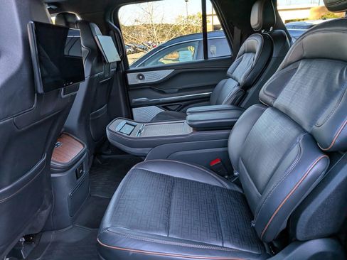 Certified 2025 Lincoln Navigator L Black Label image 17