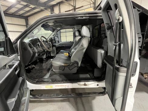 Used 2013 Ford F450 XL w/ PWR Equipment Group image 13
