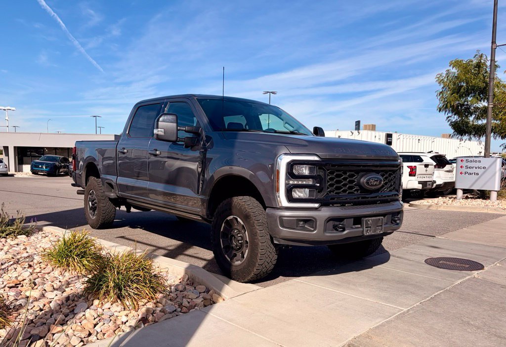 Used 2025 Ford F250 Lariat w/ Tremor Off-Road Package AWD/4WD image 4