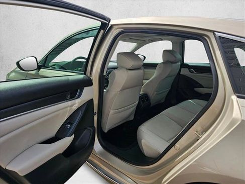 Used 2019 Honda Accord EX image 13