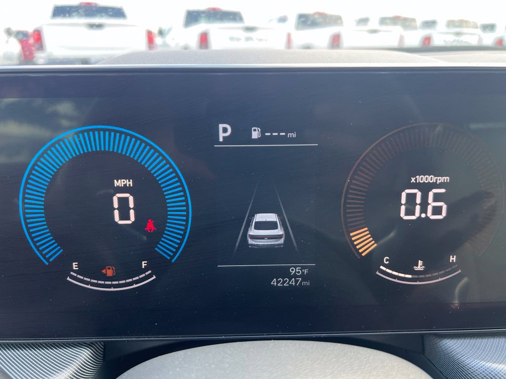 Used 2025 Hyundai Sonata SEL FWD image 14