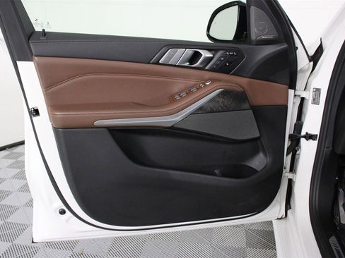 Used 2019 BMW X7 xDrive40i w/ Premium Package image 17