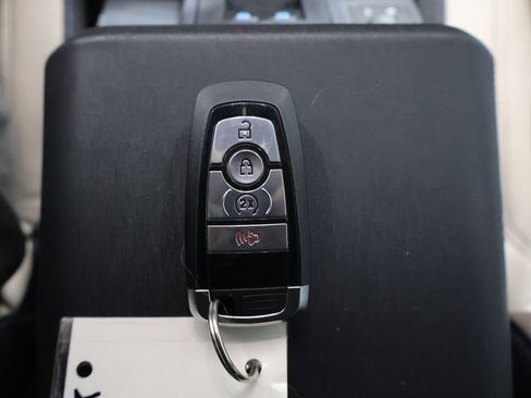Used 2023 Ford Bronco Wildtrak AWD/4WD image 24
