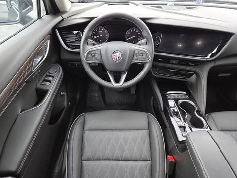 Used 2023 Buick Envision Avenir image 32