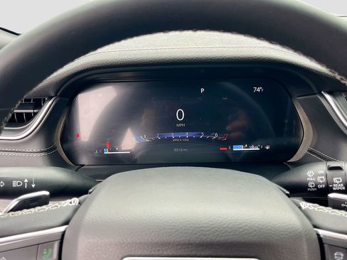 Certified 2025 Jeep Grand Cherokee L Limited w/ Black Appearance Package image 12