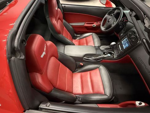 Used 2013 Chevrolet Corvette Grand Sport w/ 2LT Preferred Equipment Group RWD image 33