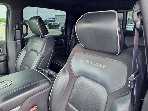 Used 2022 RAM 1500 Laramie w/ Sport Appearance Package AWD/4WD image 18