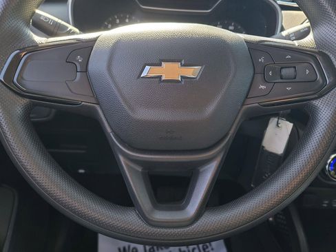 Used 2023 Chevrolet TrailBlazer LS image 27