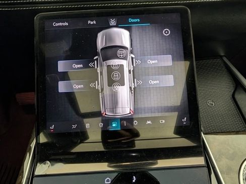 Certified 2025 Cadillac Escalade ESV Sport Platinum w/ LPO, ONYX Package image 9