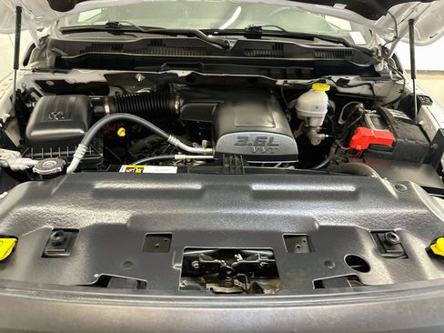 Used 2024 RAM 1500 Warlock AWD/4WD image 34
