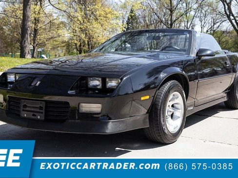 Used 1989 Chevrolet Camaro LT RWD image 1