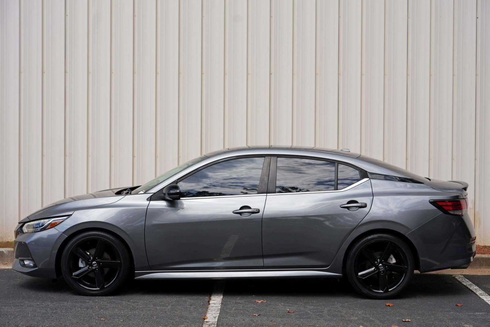 Used 2021 Nissan Sentra SR w/ SR Premium Package FWD image 43