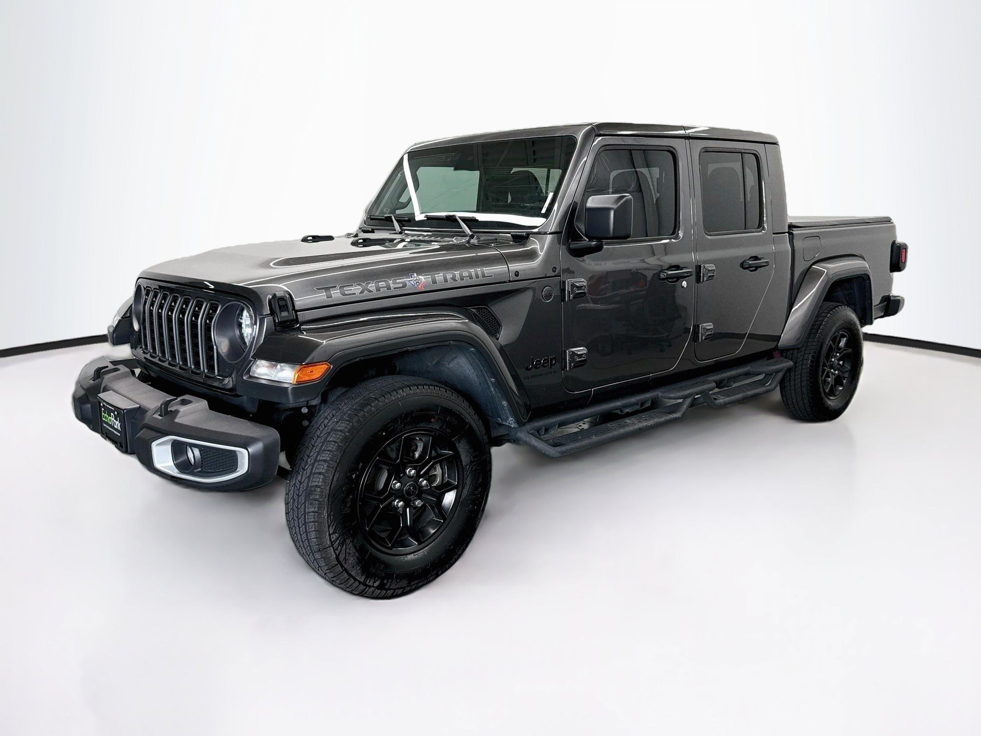 Used 2025 Jeep Gladiator Sport AWD/4WD image 3